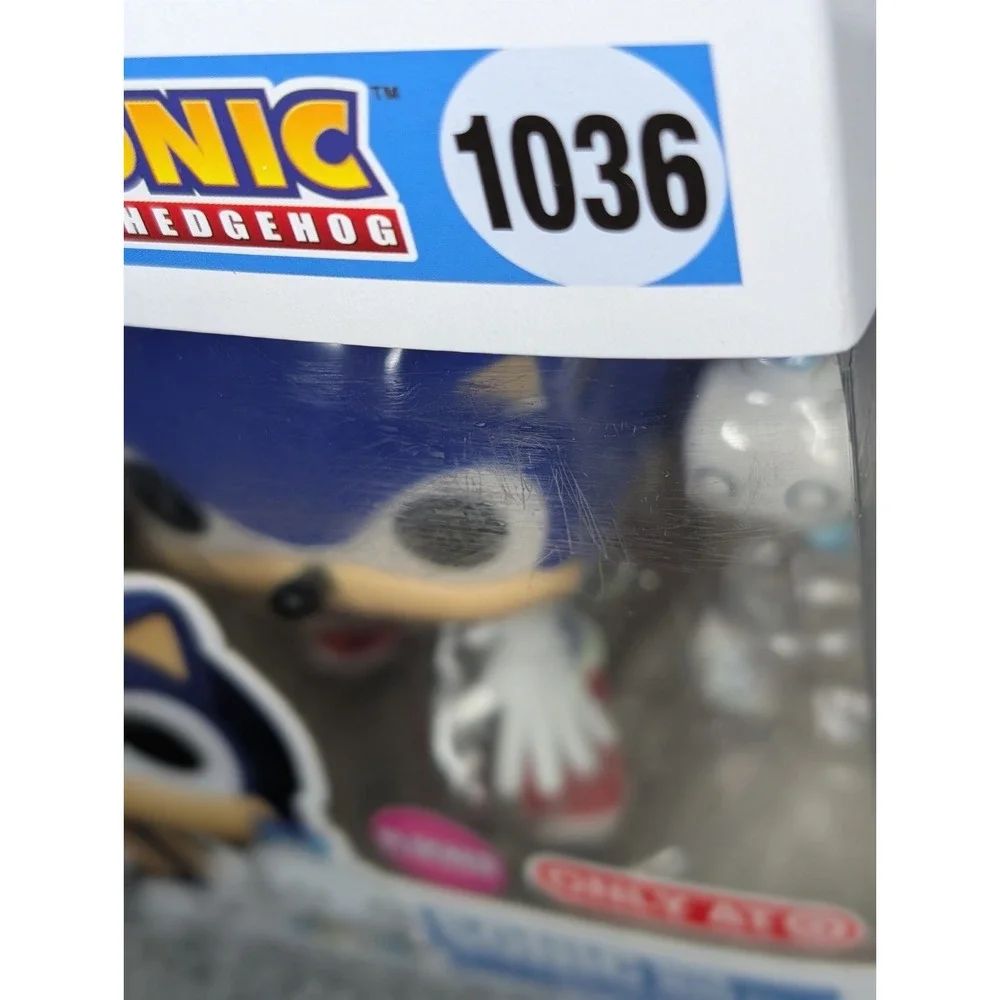 Funko‎ Pop! Vinyl: Sonic the Hedgehog Sonic with Chao (Flocked) Target Exclusive